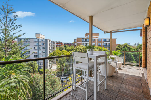 18/120A Clovelly Road