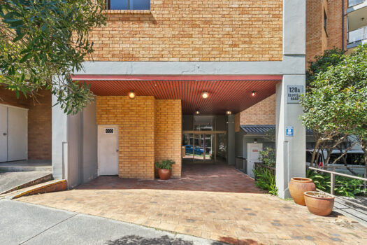 18/120A Clovelly Road